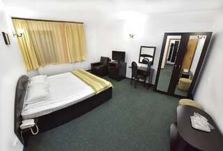 Отель Hotel Paraul Rece Буштени Двухместный номер с 1 кроватью-6