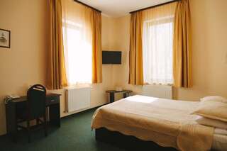 Отель Hotel Paraul Rece Буштени Улучшенный двухместный номер с 1 кроватью-5